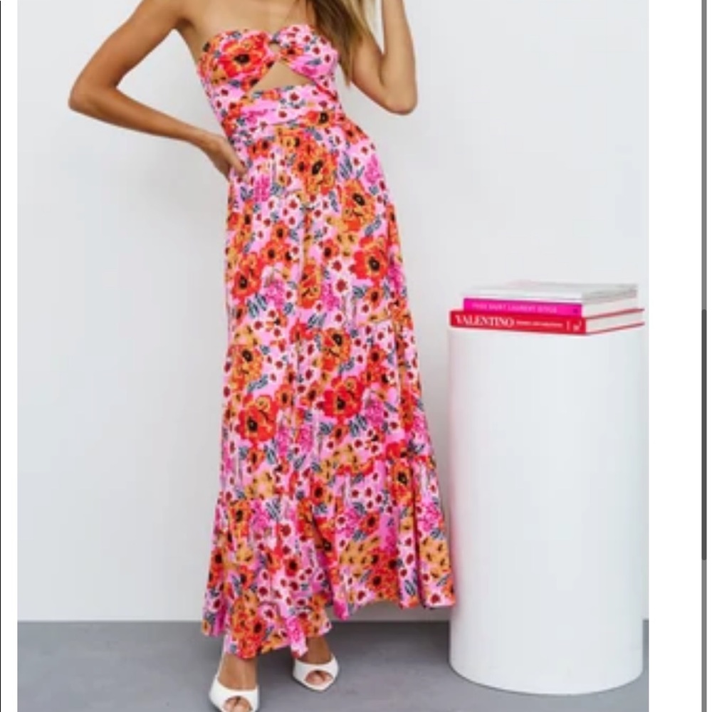 Gorgeous never worn summer dress